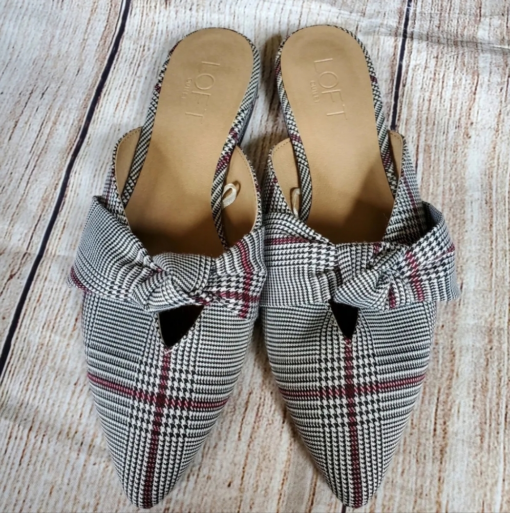 LOFT Plaid Pointed Toe Flats Size 6